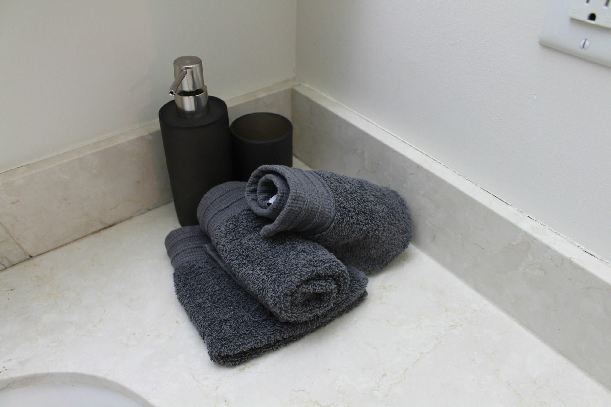Custom Luxury Suite - By Elite Suites Μισισάουγκα Εξωτερικό φωτογραφία